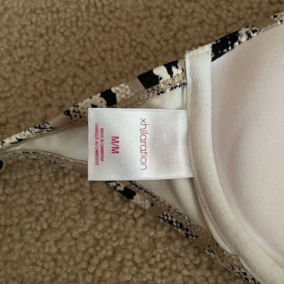 Xhilaration Women's Bikini Top Animal Print Medium Adjustable Top - Picture 4 of 5
